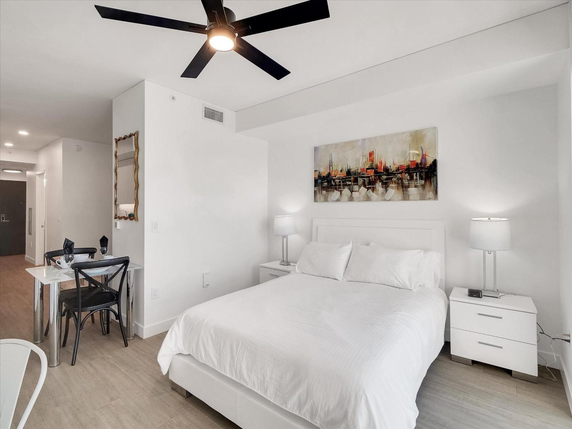 Global Luxury Suites At Downtown Phoenix Exterior photo