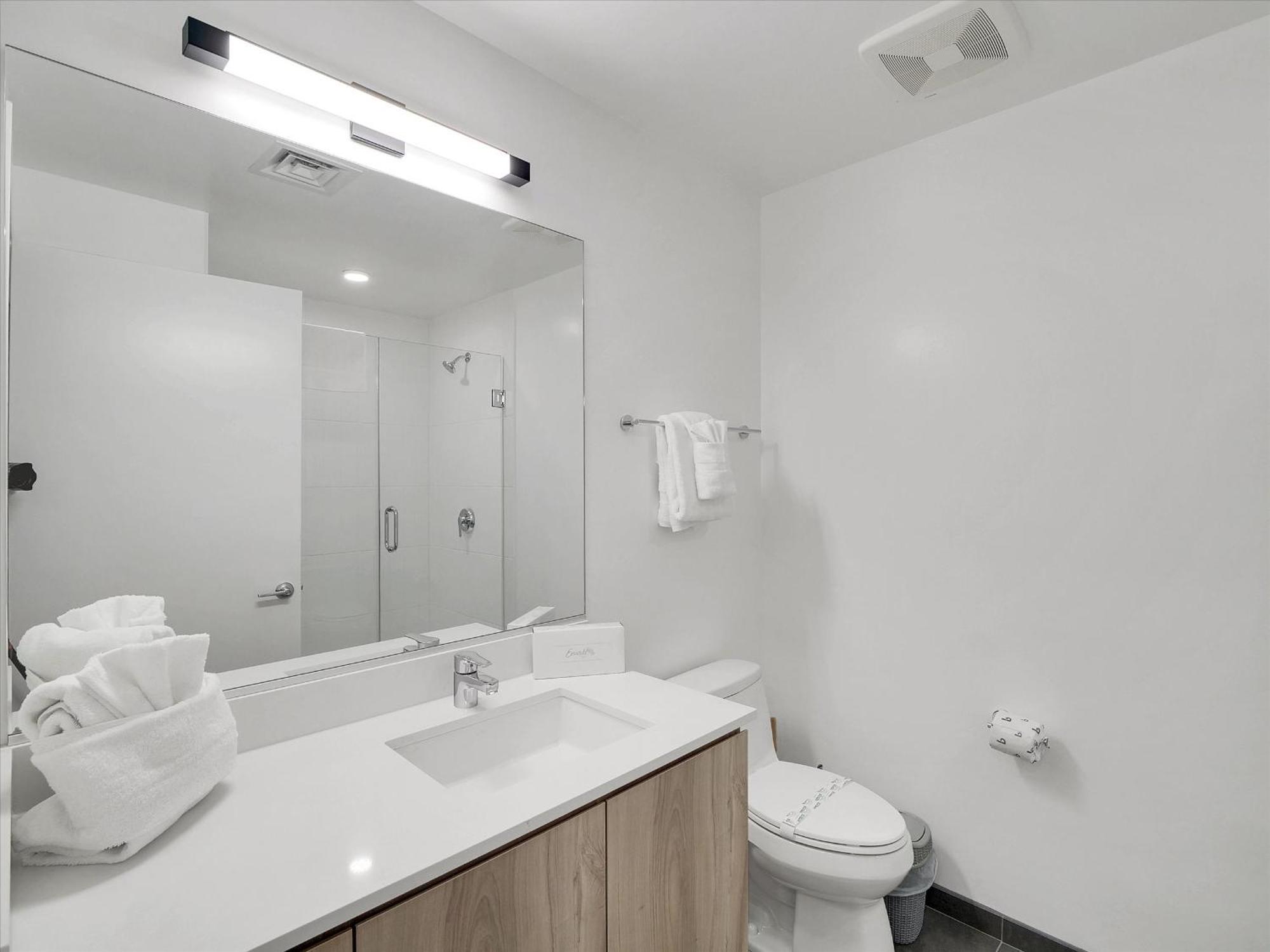 Global Luxury Suites At Downtown Phoenix Exterior photo